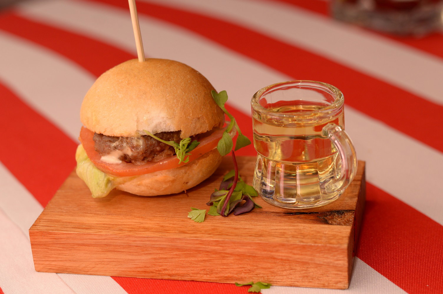Elegant Cocktail Functions -                                                                                                                                                           10 Gourmet Courses
