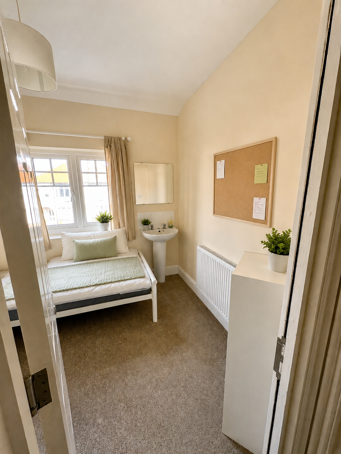 ROOM 6 - AVAILABLE FROM 1ST JULY 2026