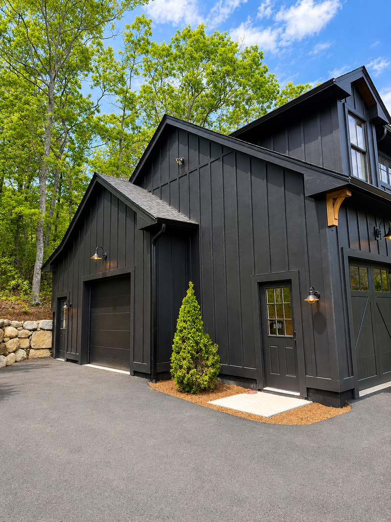 Detached garage