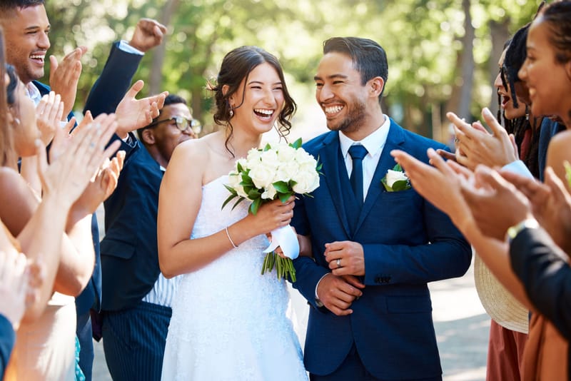 WHITE WEDDING