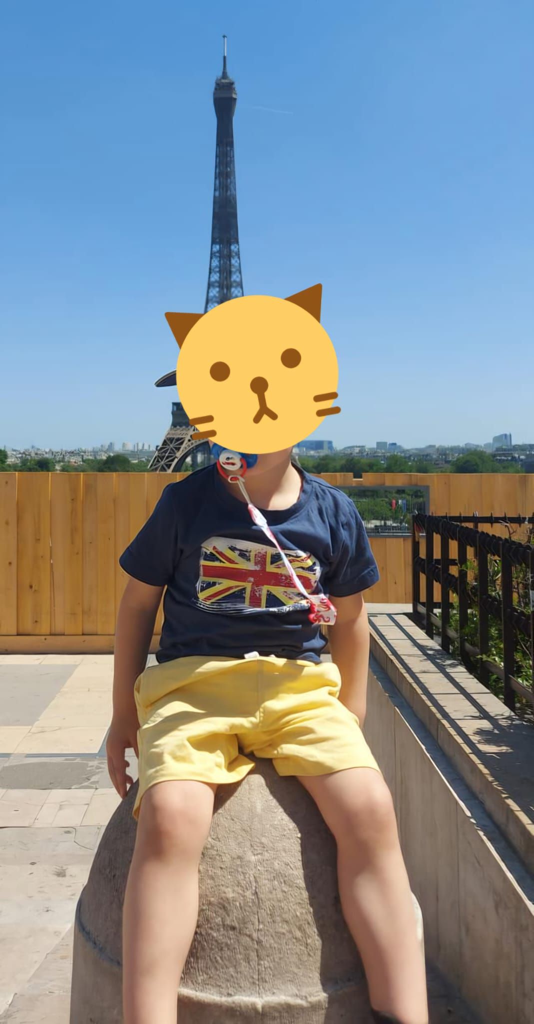 Balade dans Paris , Selfie avec la Tour Eiffel