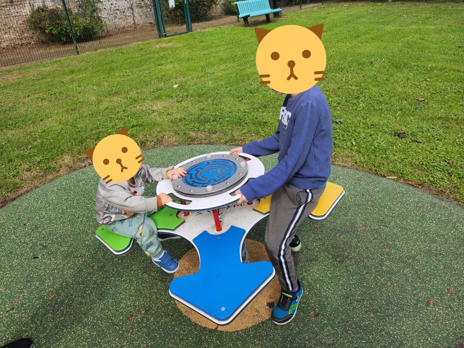 Promenade aux parcs pour enfants