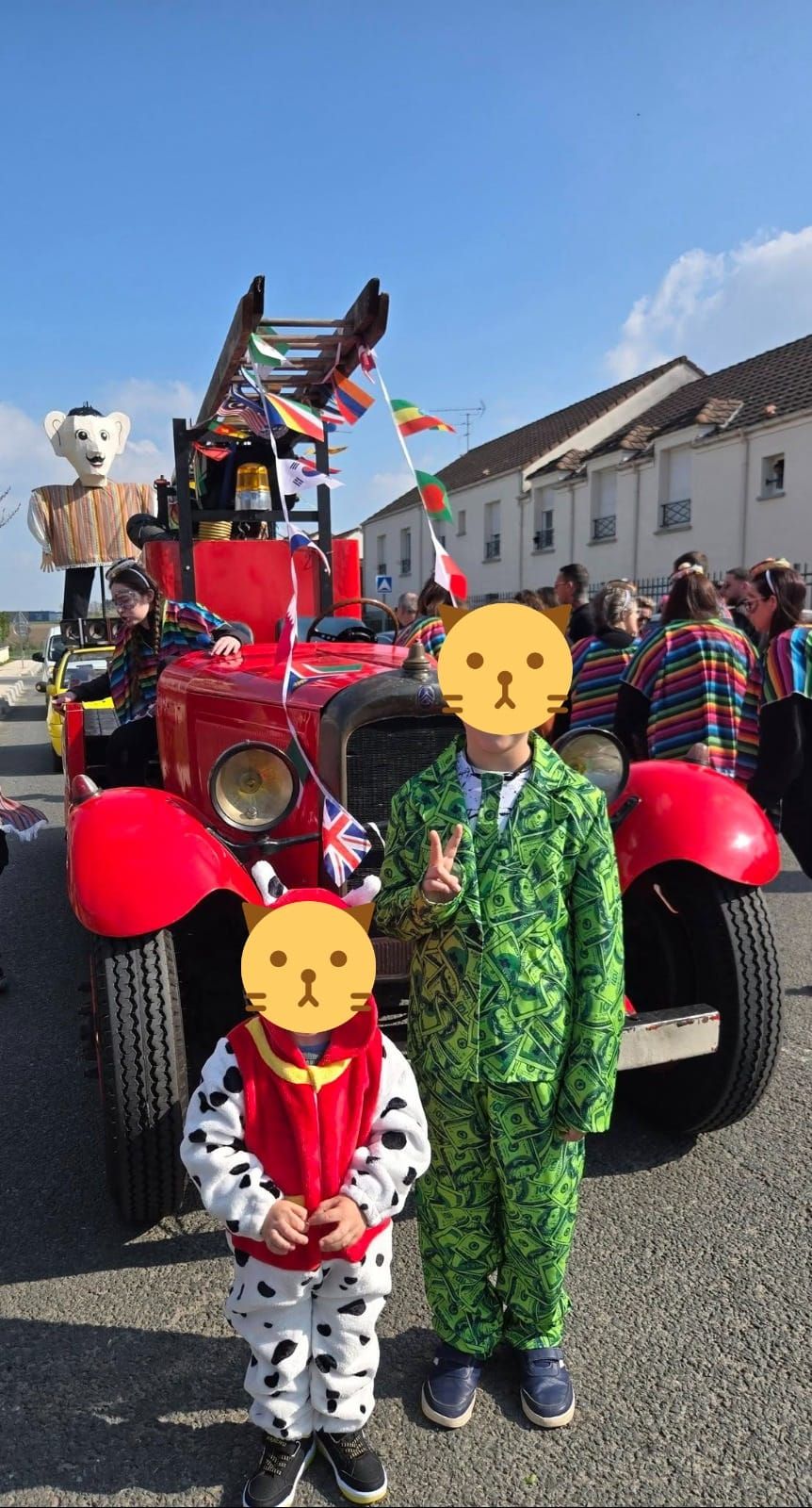 Sortie carnaval  déguisée avec les enfants