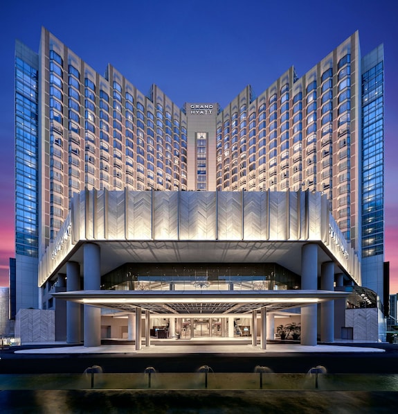 Mengenal Grand Hyatt Jakarta