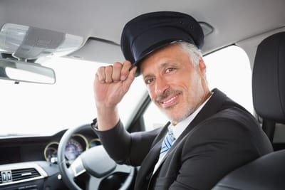 Top 10 des situations où un Chauffeur privé change tout, aéroport, gare, soirées, longues distances