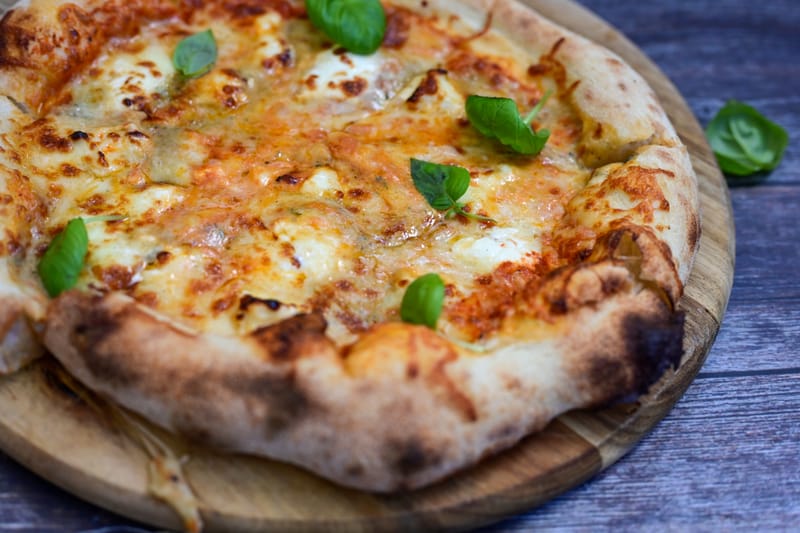 25. Pizza Tonno  Ø 30cm
