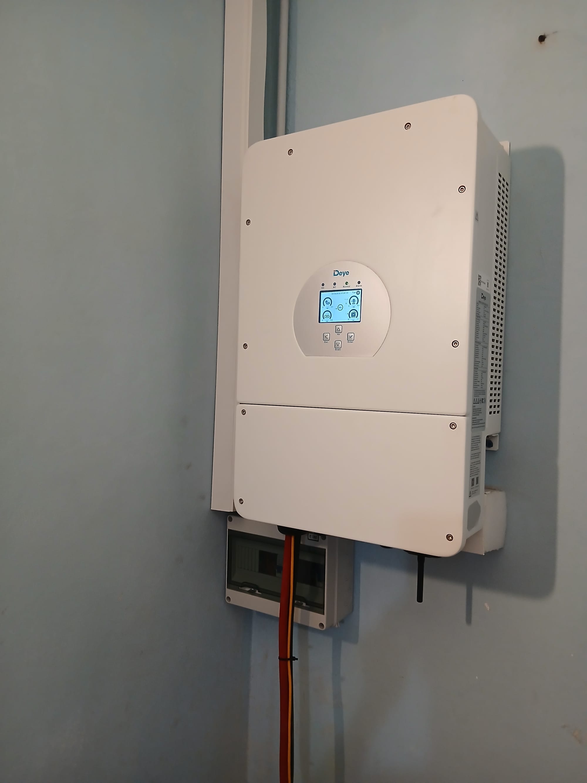 6 Kw system Rose Hill, Manchester Totally OFF Grid