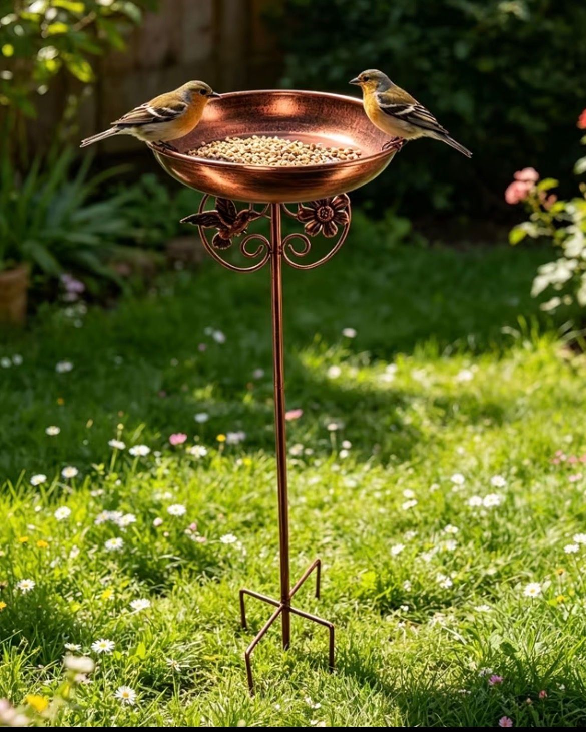 Bird Bath for Outdoors Freestanding Birdbath - R 475.00