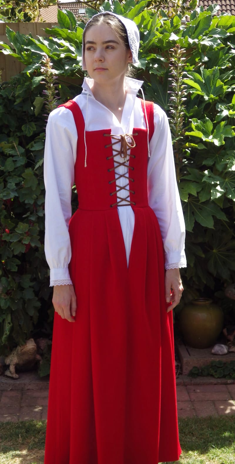 Tudor Kirtle and Smock