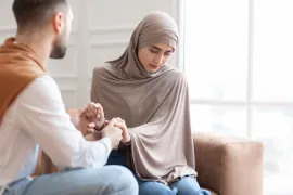 عندما تغضب الزوجة: أهمية الحكمة والإرشاد في إعادة التفاهم بين الزوجين