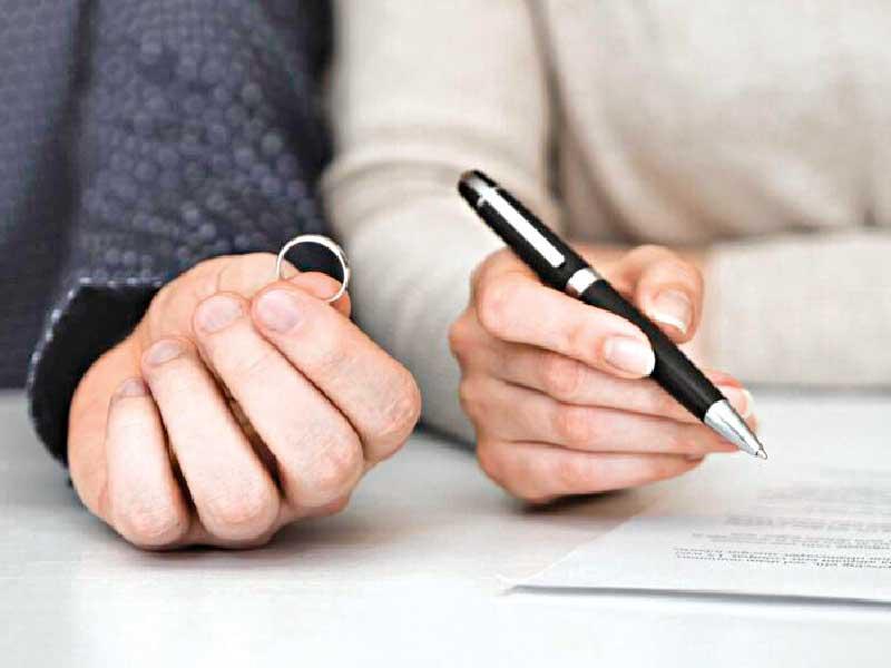 عودة الزوجة المطلقة إلى حياتها الزوجية وأهمية الإصلاح قبل اتخاذ القرار