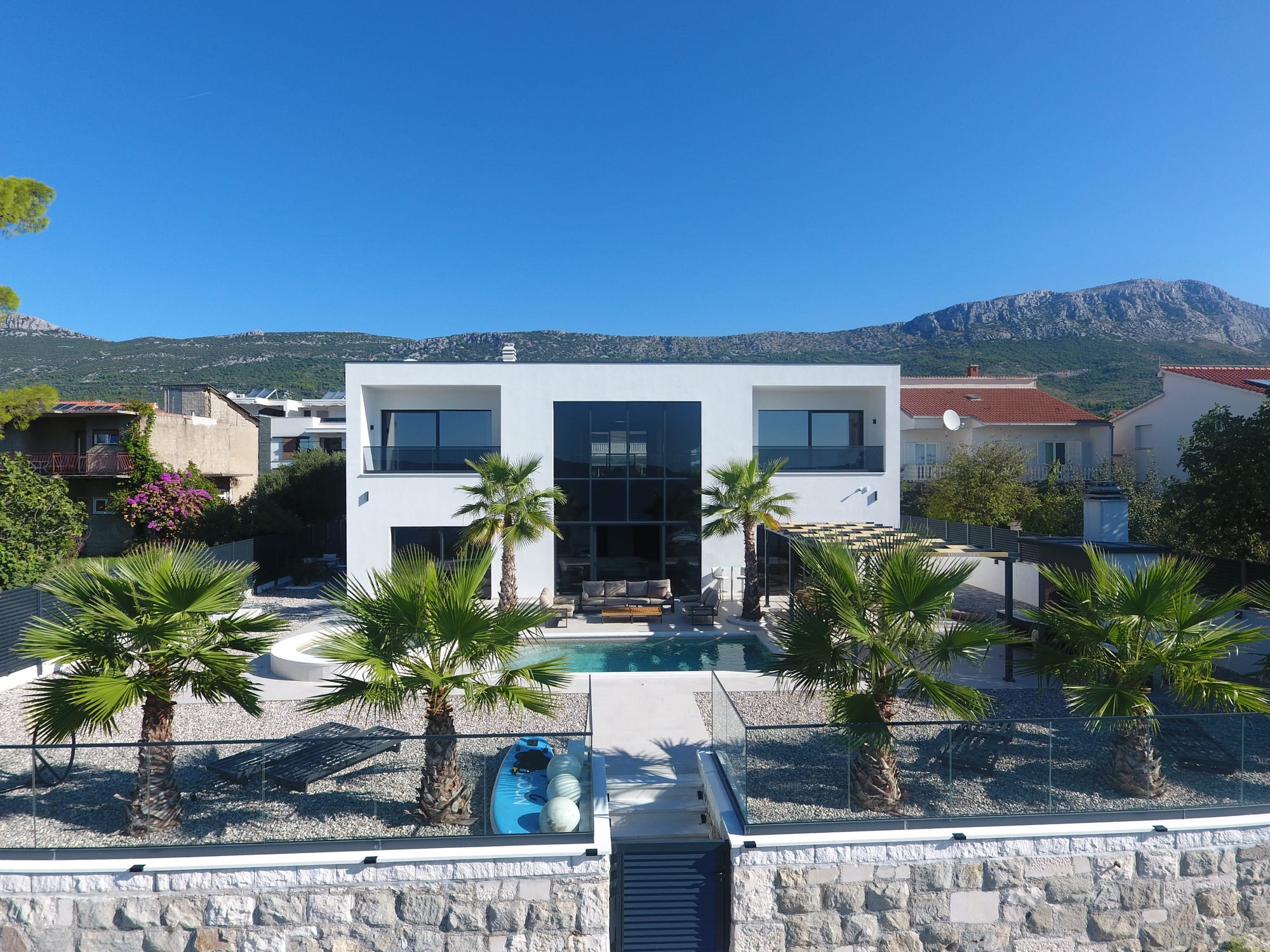 Moderne Villa Kaštel Kambelovac