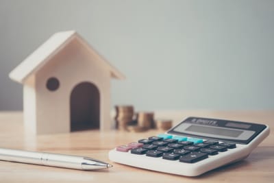 سياسات الصرف للبرامج والأنشطة والمصروفات الإدارية والعمومية
