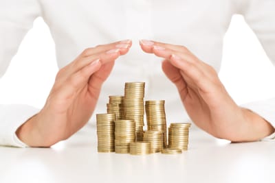 سياسة جمع التبرعات