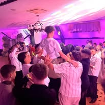 LA MULTI ANI DE 18 ANI!