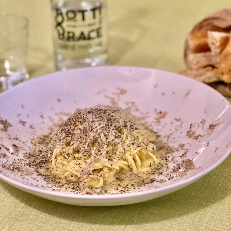 Immagine galleria per "Botti e Brace", un gioiello gastronomico nel cuore di Baselice, e dell'Alto Fortore beneventano. 