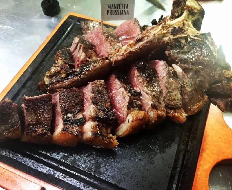 Immagine galleria per "Botti e Brace", un gioiello gastronomico nel cuore di Baselice, e dell'Alto Fortore beneventano. 
