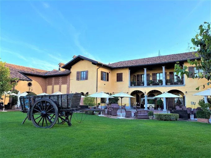 Immagine di  La Brianza sembra appartenere a un'epoca senza tempo grazie a luoghi come La Camilla