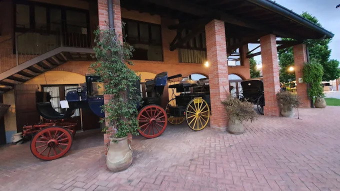 Immagine galleria per  La Brianza sembra appartenere a un'epoca senza tempo grazie a luoghi come La Camilla