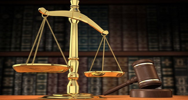 Balance de la justice et codes de droit