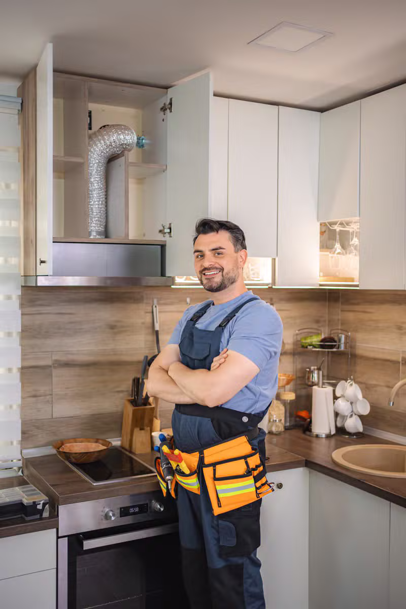 Experienced appliance repair technician