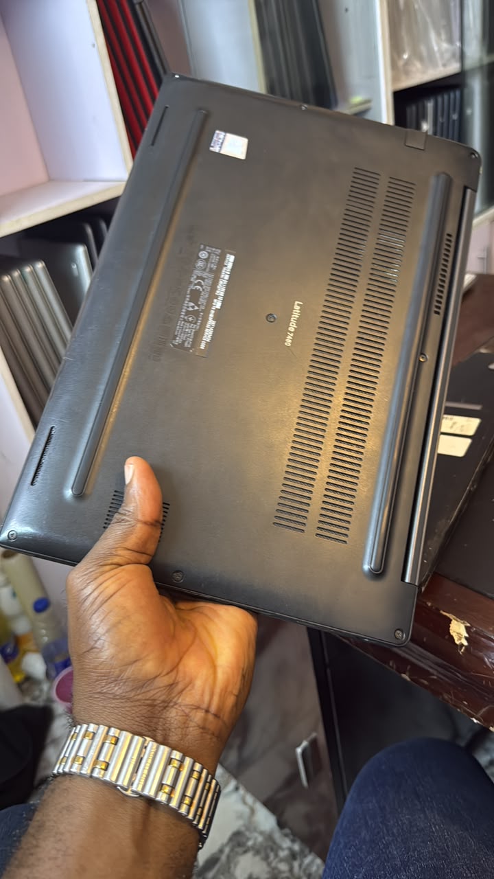 Dell Latitude 7480 with an Intel Core i5