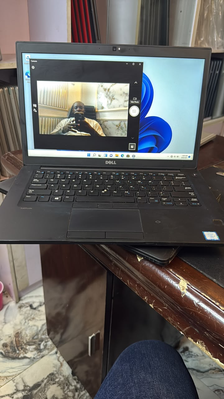 Dell Latitude 7480 with an Intel Core i5