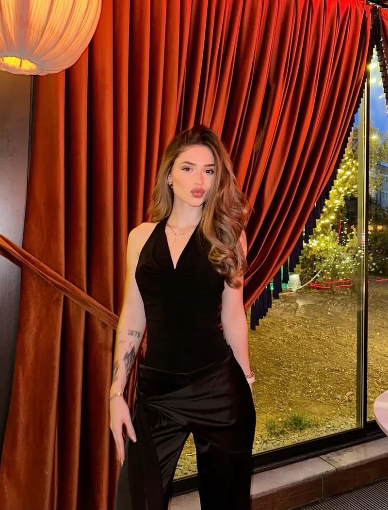 Aslı V.