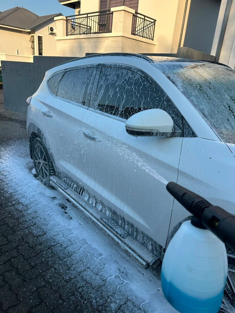 Exterior Valet