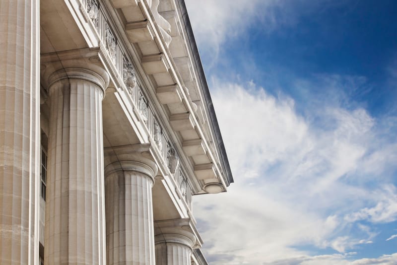Derecho constitucional y administrativo