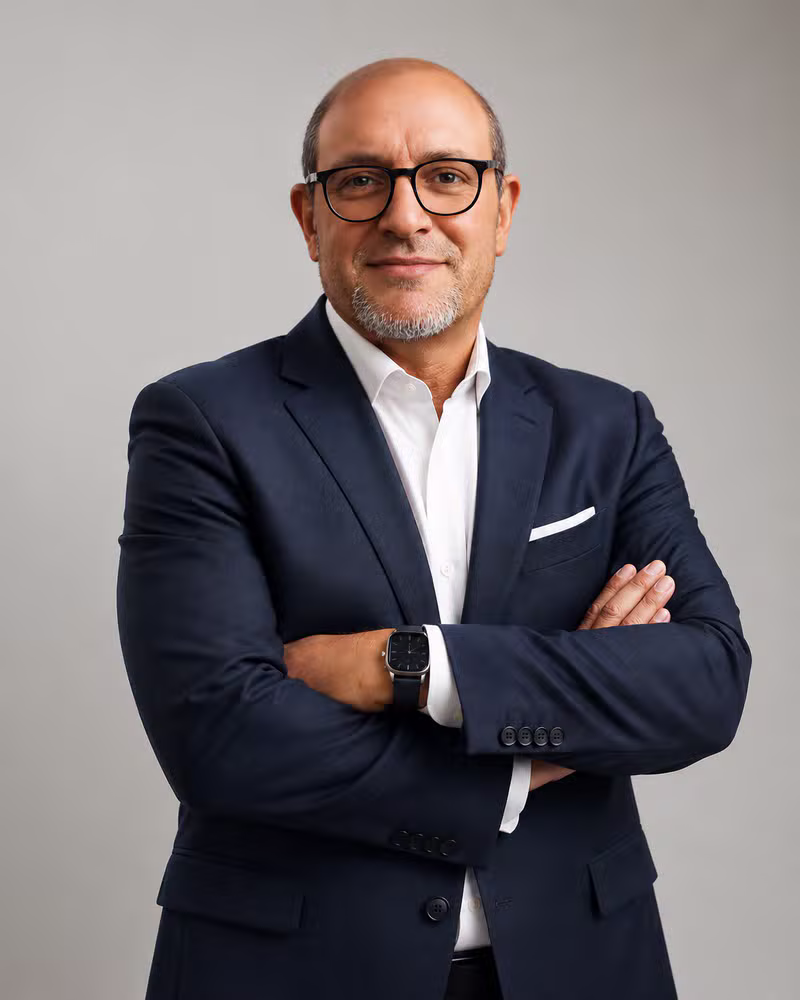 Oriven Darian, Founder
