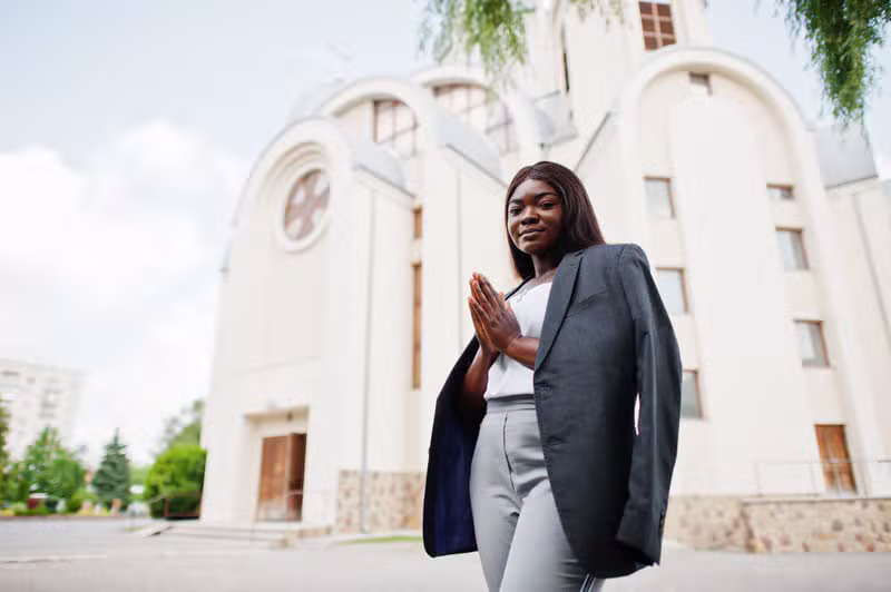 Rev Danielle Annick