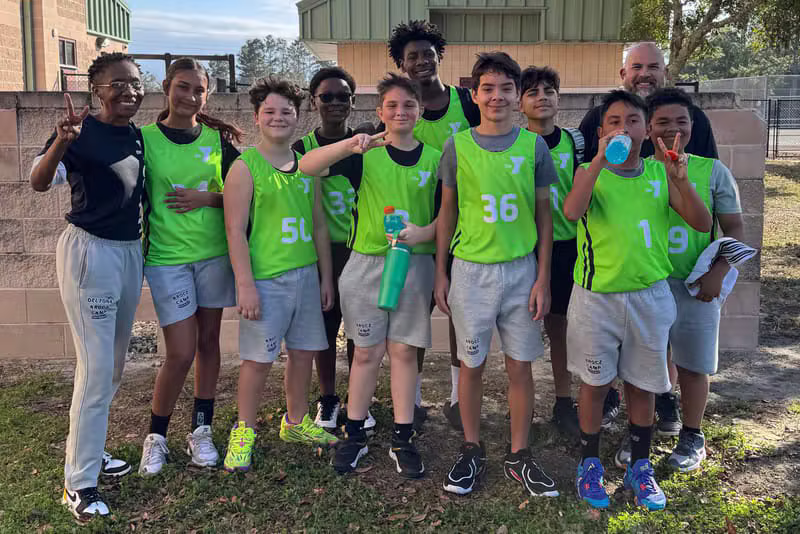 Deltona KROCZ Basketball team outdoor group selfie