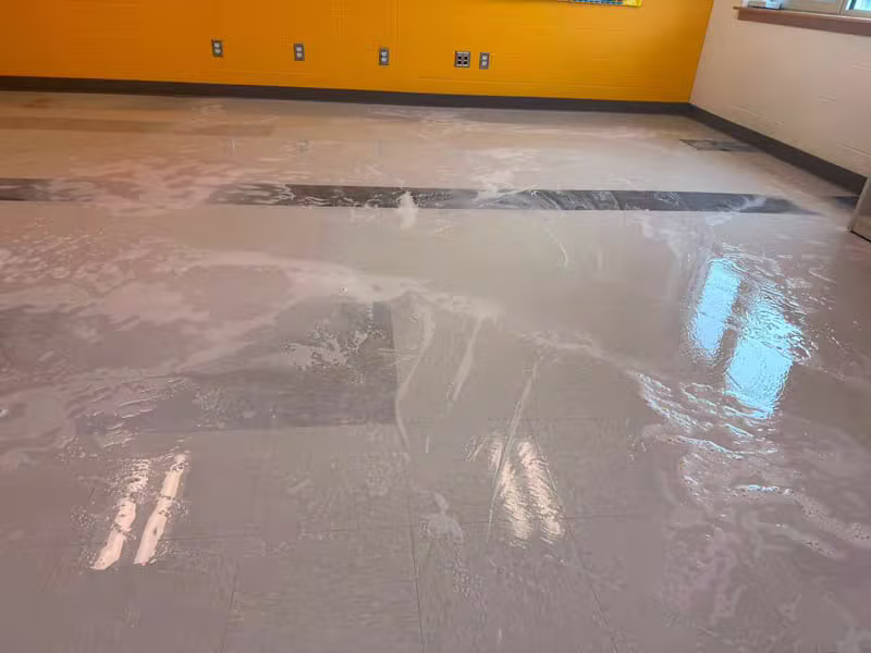 Décapage et savonnage des sols