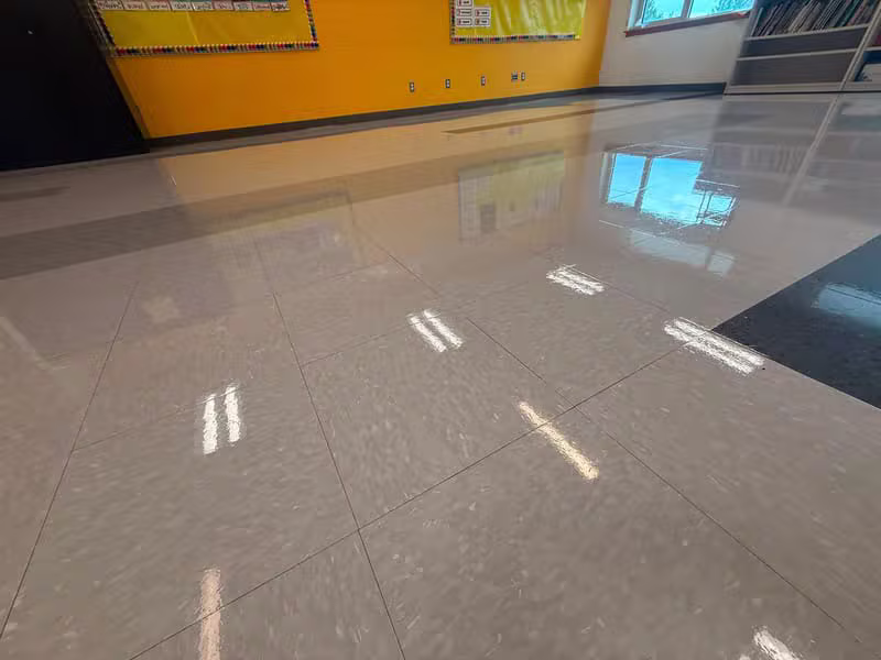 Excellence du nettoyage de surfaces lisses