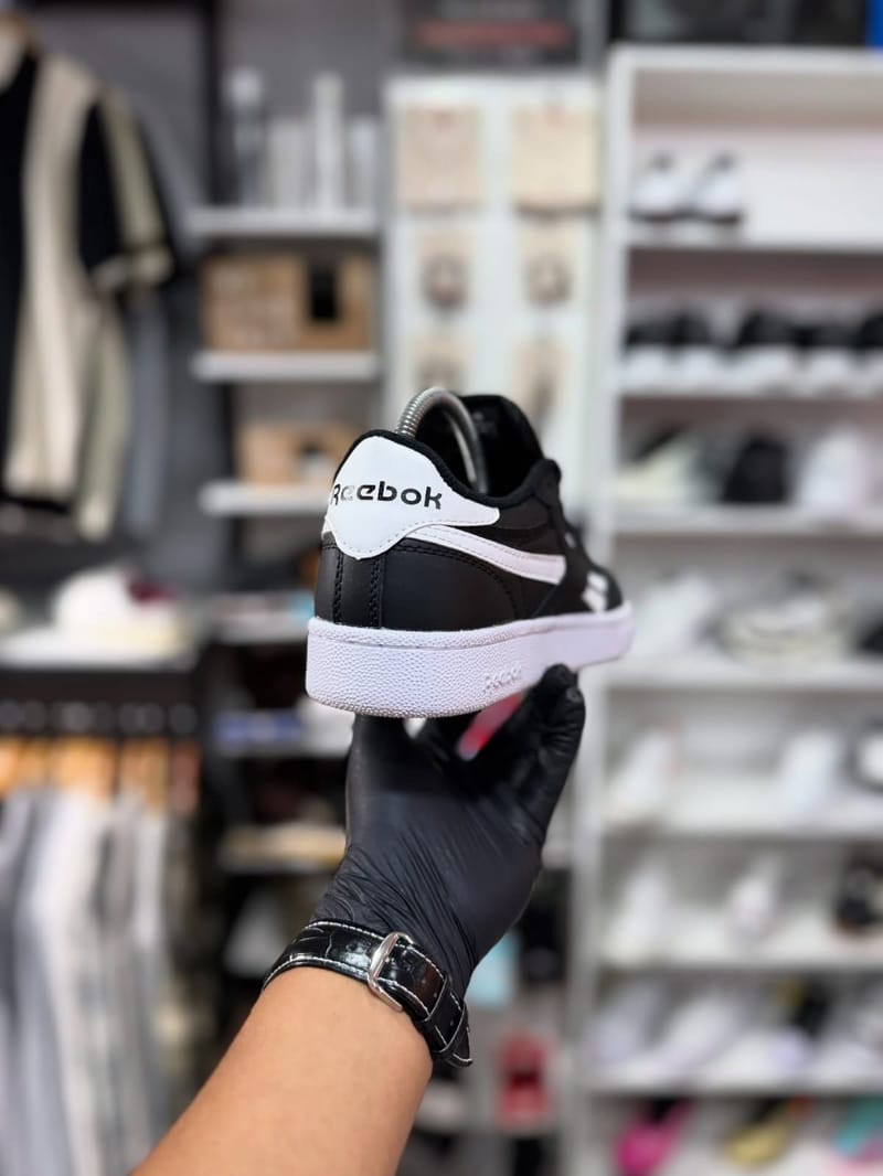REEBOK 455 detail