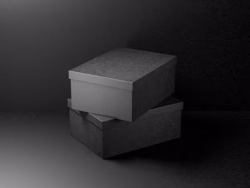 Premium men's shoe packaging