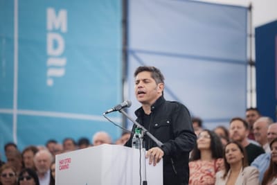 Kicillof reconoce que trabaja para ser candidato a presidente en 2027 y busca ampliar su espacio más allá del peronismo