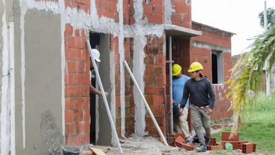 La construcción perdió casi 4.000 puestos formales en julio y el empleo sigue lejos de su nivel histórico