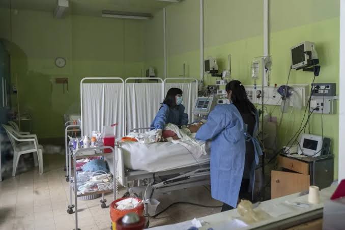 Salud pública al límite: cirujanos pediátricos y terapistas denuncian insumos obsoletos y sueldos impagos