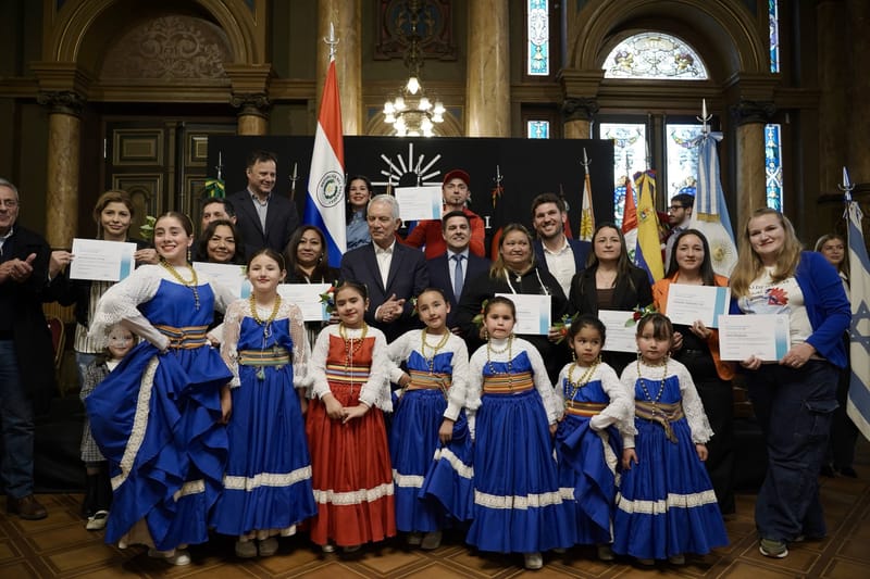 Referentes de la colectividad paraguaya fueron distinguidos en el Día del Inmigrante en La Plata