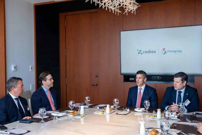 Peña se reúne con Bank of America en Nueva York y destaca el clima de inversión en Paraguay