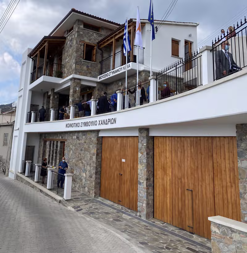 COMMUNITY COUNCIL BUILDING
