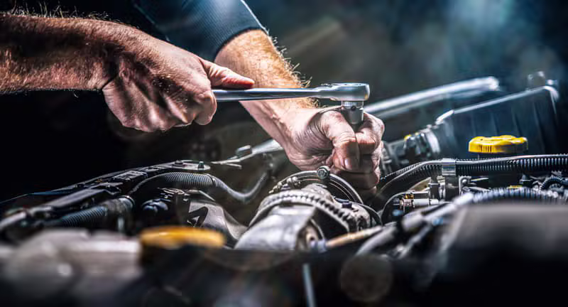 Foto antes do serviço em reparo de motor completo
