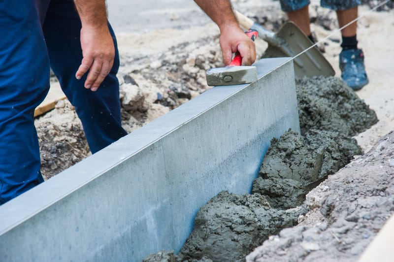 Choosing the Right Asphalt Specialist for Your Project