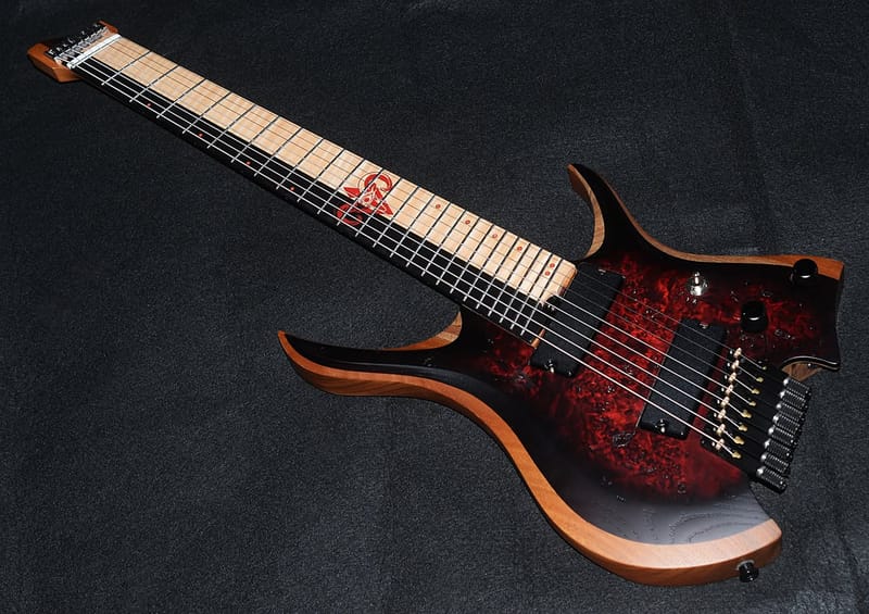NK Guitars 8 cordes