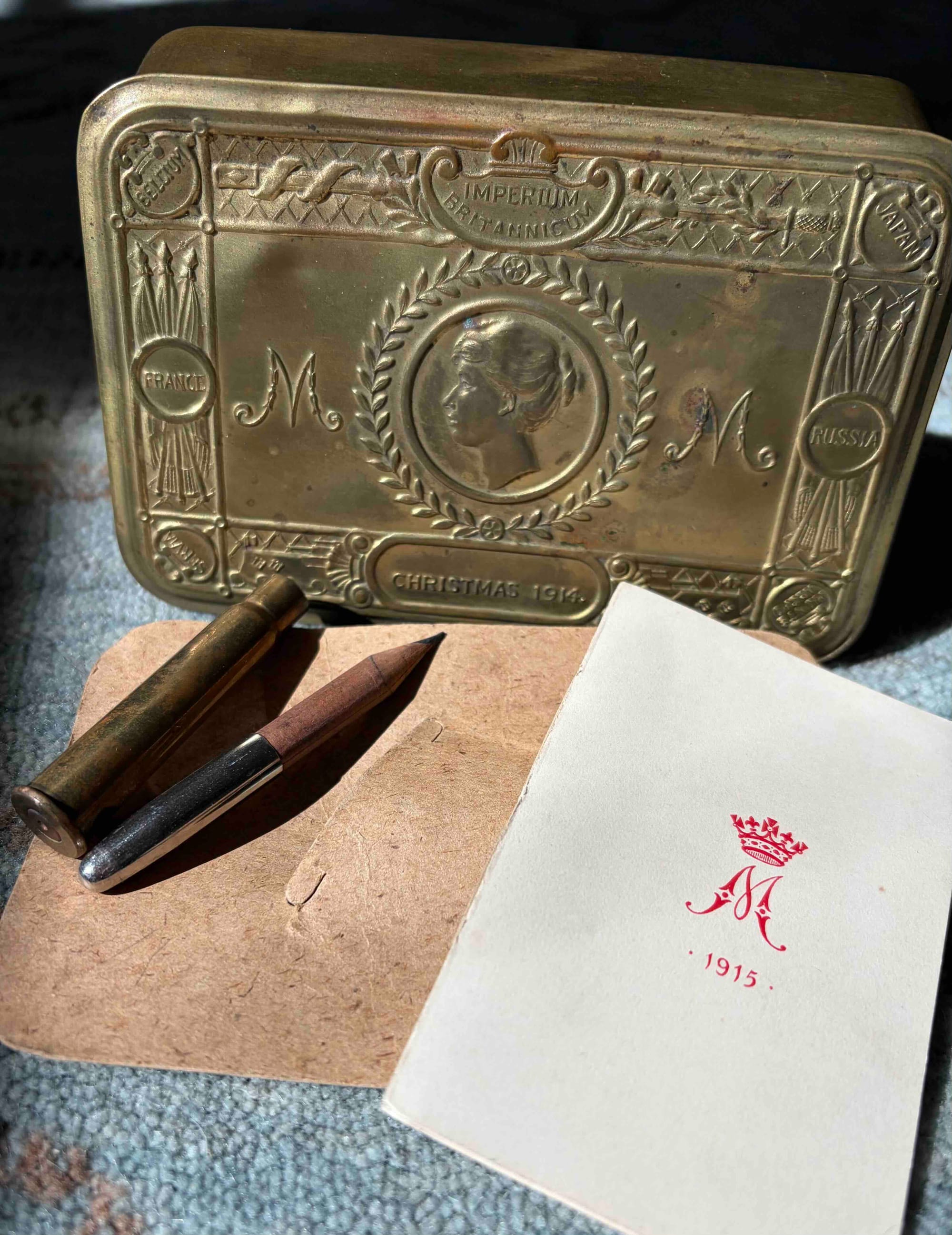 HOOPER, Leon Omar. 888. Corporal KEH. 1915 Christmas Tin gift from Princess Mary (courtesy of Harriet Lehmann, great granddaughter).