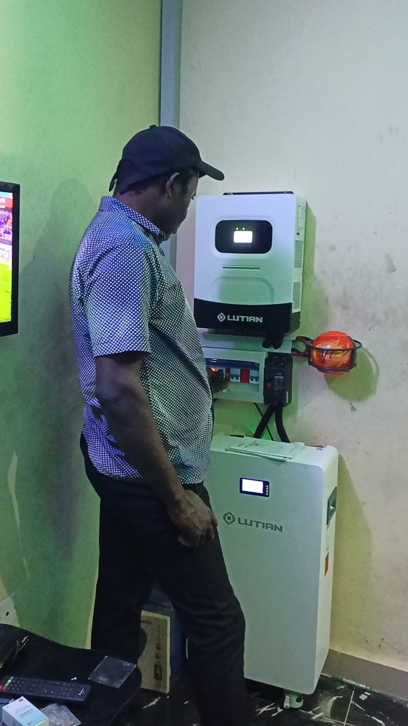 ☀️ 16kWh Lithium Battery + 6kW Hybrid Inverter Solar Package! 🌞 - Copy