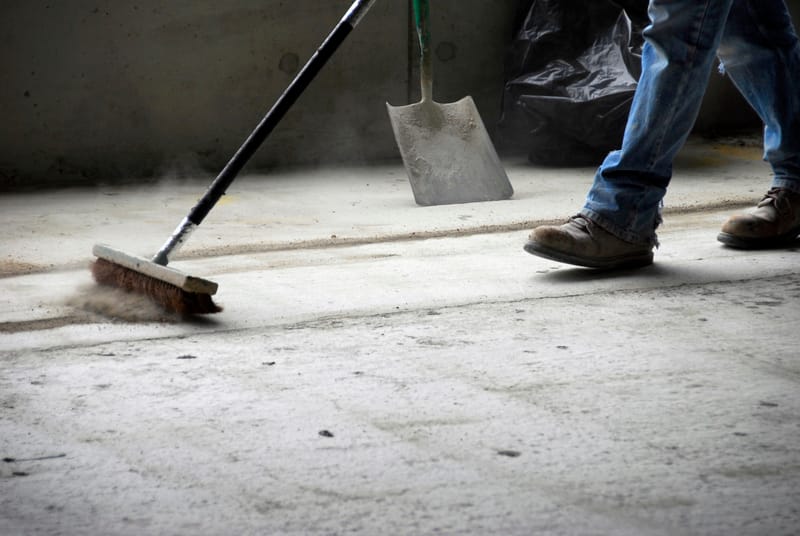 LaborRunner provides reliable general labor services in Los Angeles for lifting, carrying, material handling, cleanup, loading, unloading, and other labor-only tasks.