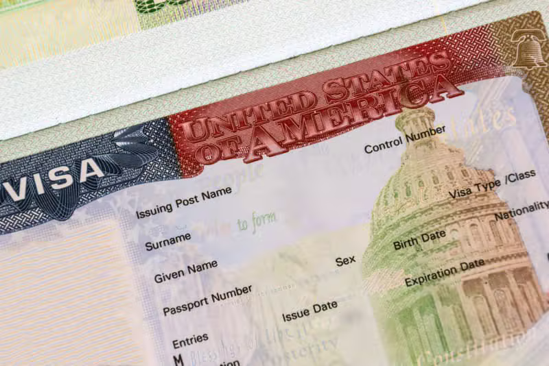 Visa de Turismo y Negocios